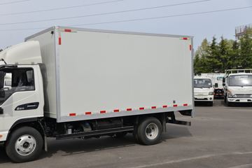 ���� ����J5 132���� 4.15�׵�����ʽ�Ῠ(����)ͼƬ