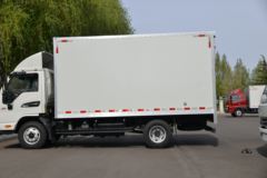 江淮 康铃J6 130马力 4.15米单排厢式轻卡(国六)(HFC5043XXYP21K1C7S)