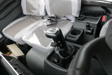 �ɵ��³� V6ϵ�� 220���� 6X2 6.8�������ػ���(����)ͼƬ