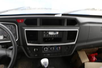 �ɵ��³� V6ϵ�� 220���� 6X2 6.8�������ػ���(����)ͼƬ