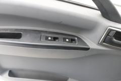 飞碟奥驰 V6系列 220马力 6X2 6.8米栏板载货车(国六)