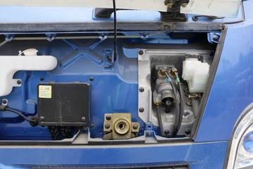 �ɵ��³� V6ϵ�� 220���� 6X2 6.8�������ػ���(����)ͼƬ