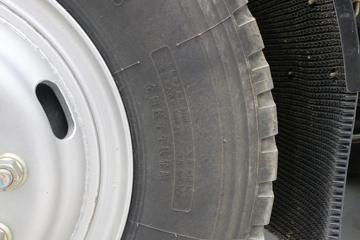 �ɵ��³� V6ϵ�� 220���� 6X2 6.8�������ػ���(����)ͼƬ