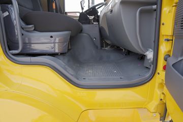 ���� �����A5L�п� 220���� 4X2 10����ʽ�ػ���(�ٱ�4.333)(HFC5181XXYP3K1A70S)ͼƬ