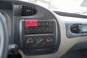 ���� �����A5L�п� 220���� 4X2 10����ʽ�ػ���(�ٱ�4.333)(HFC5181XXYP3K1A70S)ͼƬ