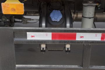 ���� �����A5L�п� 220���� 4X2 10����ʽ�ػ���(�ٱ�4.333)(HFC5181XXYP3K1A70S)ͼƬ