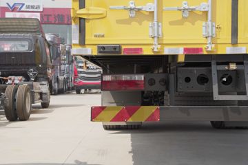 ���� �����A5L�п� 220���� 4X2 10����ʽ�ػ���(�ٱ�4.333)(HFC5181XXYP3K1A70S)ͼƬ