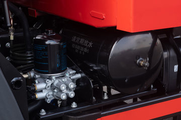 �ִ����ó� �µ�500 200���� 4X2 4.15����ж��ͼƬ