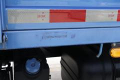 飞碟奥驰 D3系列 165马力 5.76米排半栏板载货车(FD1141P63K5-2)