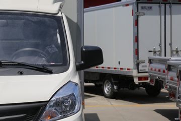  V2  1.6L 105 CNG 3.3׵ʽ΢()(BJ5030XXY5JC7-55)ͼƬ