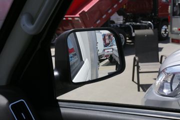 ���� ����V2 ������ 1.6L 105���� CNG 3.3�׵�����ʽ΢��(����)(BJ5030XXY5JC7-55)ͼƬ