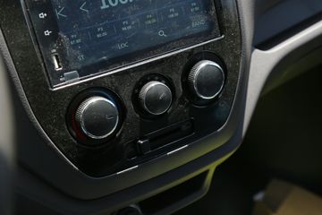 ���� ����V2 ������ 1.6L 105���� CNG 3.3�׵�����ʽ΢��(����)(BJ5030XXY5JC7-55)ͼƬ