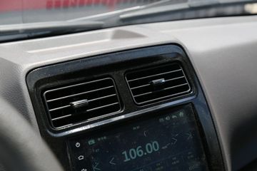 ���� ����V2 ������ 1.6L 105���� CNG 3.3�׵�����ʽ΢��(����)(BJ5030XXY5JC7-55)ͼƬ