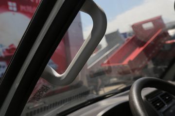 ���� ����V2 ������ 1.6L 105���� CNG 3.3�׵�����ʽ΢��(����)(BJ5030XXY5JC7-55)ͼƬ