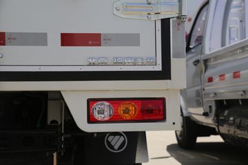 ���� ����V2 ������ 1.6L 105���� CNG 3.3�׵�����ʽ΢��(����)(BJ5030XXY5JC7-55)ͼƬ