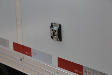 ���� ����V2 ������ 1.6L 105���� CNG 3.3�׵�����ʽ΢��(����)(BJ5030XXY5JC7-55)ͼƬ