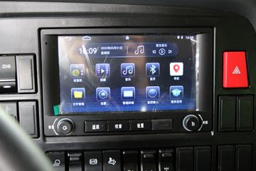 �й����� HOWO TX7�ؿ� 460���� 8X4 6.5����ж��(����)(ZZ3317V326GF1)ͼƬ