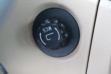 �й����� HOWO TX7�ؿ� 460���� 8X4 6.5����ж��(����)(ZZ3317V326GF1)ͼƬ