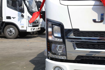 ���� ����K5 132���� 4.15�׵�����ʽ�Ῠ(����)ͼƬ