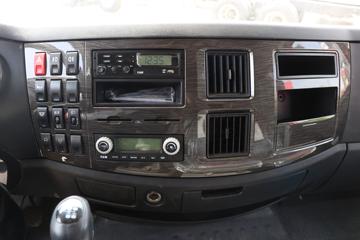 һ����� J6L�п� 220���� 4X2 6.8�ײ�դʽ�ػ���(����)(CA5180CCYP28K2L2E6A80)ͼƬ