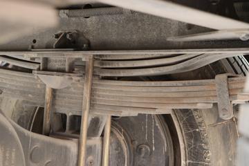 һ����� J6L�п� 220���� 4X2 6.8�ײ�դʽ�ػ���(����)(CA5180CCYP28K2L2E6A80)ͼƬ