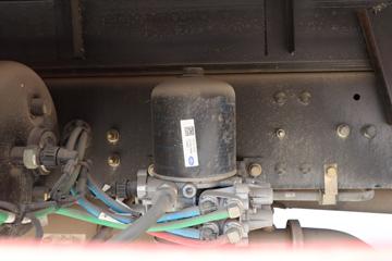 һ����� J6L�п� 220���� 4X2 6.8�ײ�դʽ�ػ���(����)(CA5180CCYP28K2L2E6A80)ͼƬ