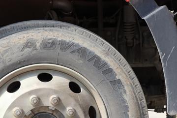 һ����� J6L�п� 220���� 4X2 6.8�ײ�դʽ�ػ���(����)(CA5180CCYP28K2L2E6A80)ͼƬ