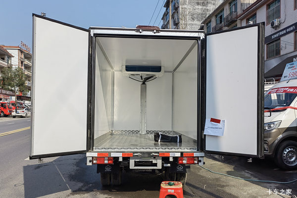 跨越王X3冷藏车限时促销中 优惠0.1万