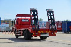福田瑞沃 大金刚ES5 160马力 4X2 平板运输车(BJ5164TPBHPDD-01)