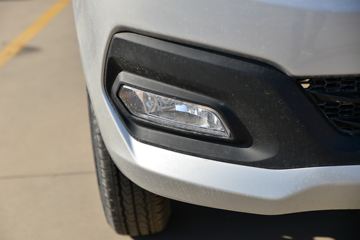 ������Խ �±�T3 1.6L 122���� ���� 3.01����س�(����)(SC5031XLCTMD6B1)ͼƬ