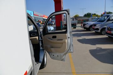 ������Խ �±�T3 1.6L 122���� ���� 3.01����س�(����)(SC5031XLCTMD6B1)ͼƬ