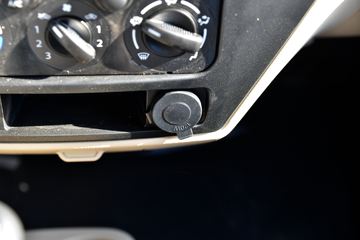 ������Խ �±�T3 1.6L 122���� ���� 3.01����س�(����)(SC5031XLCTMD6B1)ͼƬ