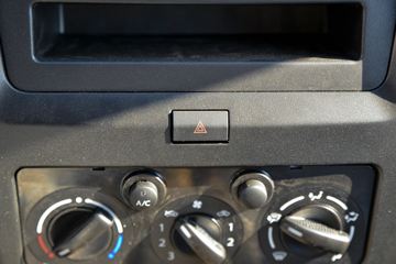 ������Խ �±�T3 1.6L 122���� ���� 3.01����س�(����)(SC5031XLCTMD6B1)ͼƬ