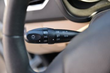 ������Խ �±�T3 1.6L 122���� ���� 3.01����س�(����)(SC5031XLCTMD6B1)ͼƬ