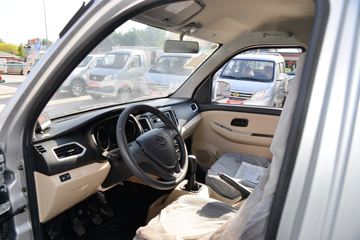 ������Խ �±�T3 1.6L 122���� ���� 3.01����س�(����)(SC5031XLCTMD6B1)ͼƬ