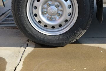 ������Խ �±�T3 1.6L 122���� ���� 3.01����س�(����)(SC5031XLCTMD6B1)ͼƬ