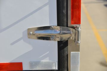 ������Խ �±�T3 1.6L 122���� ���� 3.01����س�(����)(SC5031XLCTMD6B1)ͼƬ