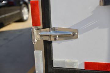 ������Խ �±�T3 1.6L 122���� ���� 3.01����س�(����)(SC5031XLCTMD6B1)ͼƬ