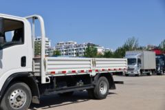 陕汽轻卡 德龙K3000 120马力 4.18米单排栏板轻卡(国六)(YTQ1041KH331)