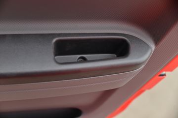 ���� ����˹Q9 220���� 4X2 5.95�ײ�դʽ�ػ���(HFC5181CCYB80K1D4S)ͼƬ