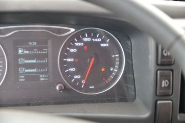 ���� ����˹Q9 220���� 4X2 5.95�ײ�դʽ�ػ���(HFC5181CCYB80K1D4S)ͼƬ