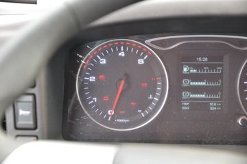 ���� ����˹Q9 220���� 4X2 5.95�ײ�դʽ�ػ���(HFC5181CCYB80K1D4S)ͼƬ