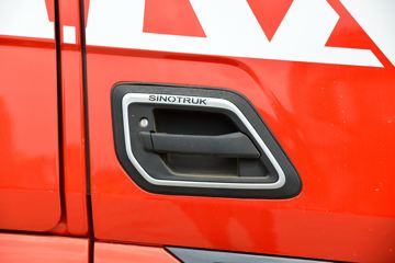 �й����� HOWO MAX 460���� 8X4 9.55����ʽ�ػ���(����)ͼƬ