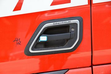 �й����� HOWO MAX 460���� 8X4 9.55����ʽ�ػ���(����)ͼƬ