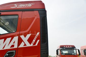 �й����� HOWO MAX 460���� 8X4 9.55����ʽ�ػ���(����)ͼƬ