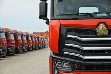 �й����� HOWO MAX 460���� 8X4 9.55����ʽ�ػ���(����)ͼƬ