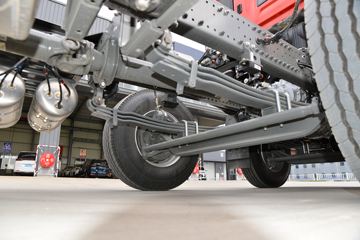 �й����� HOWO MAX 460���� 8X4 9.55����ʽ�ػ���(����)ͼƬ