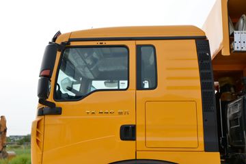 й HOWO TXؿ 440 8X4 6.5ж()(ZZ3317V326GF1)ͼƬ