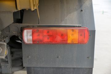 й HOWO TXؿ 440 8X4 6.5ж()(ZZ3317V326GF1) ͼƬ
