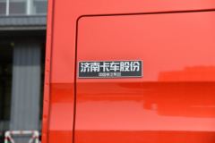 中国重汽国六牵引车价格钜惠，欢迎甩单